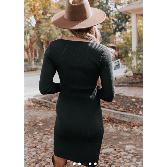 MAGNOLIA: Magnolia Boutique Sweater Dress - Picture 4 of 8